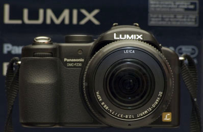 Panasonic Lumix DMC-FZ30 - Leica